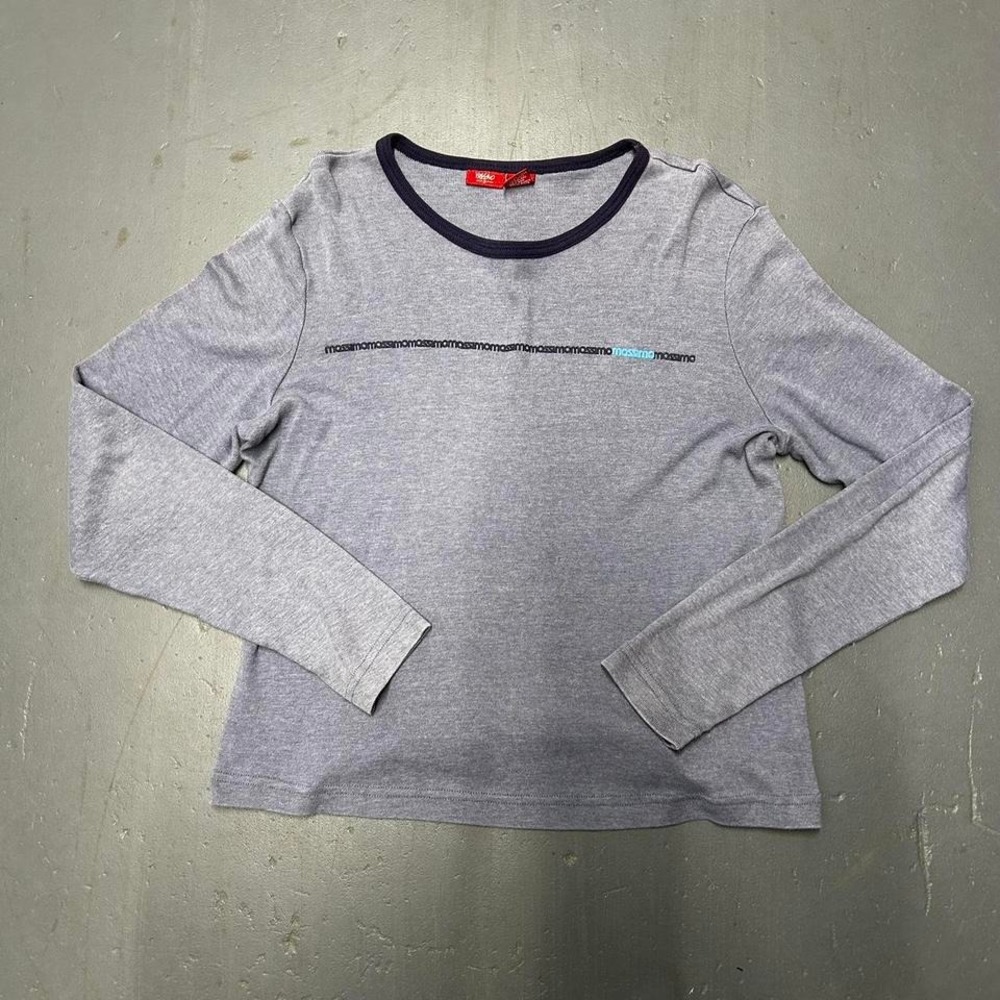 Vintage Y2K women's Mossimo grey/blue long sleeve graphic baby tee shirt